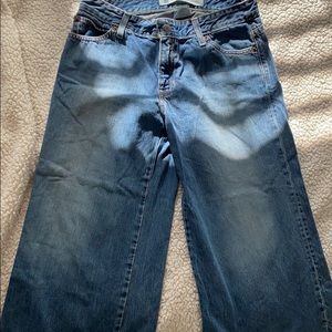 GAP Low Rise Cropped Jeans